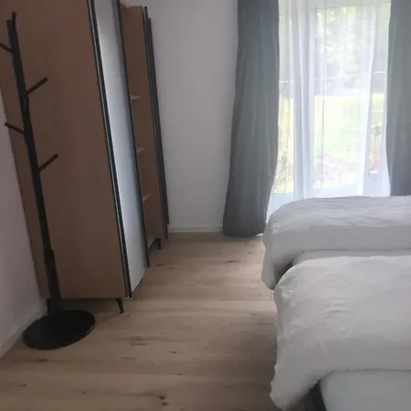 Komfortables 2-zimmer In Lägenhet *